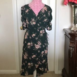 Soprano short sleeve dress